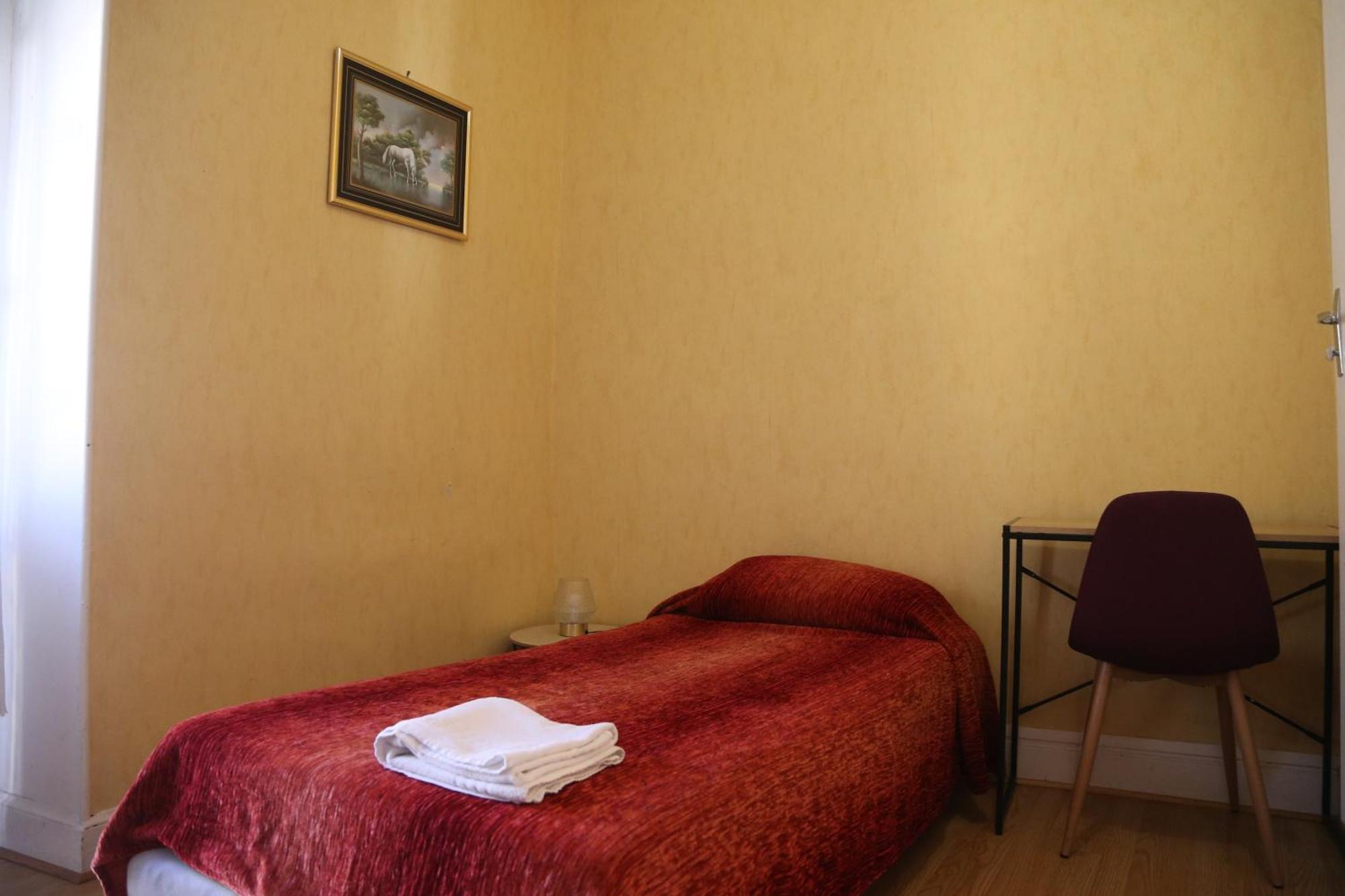 Hotel Restaurant Le Parisien Lourdes Dış mekan fotoğraf