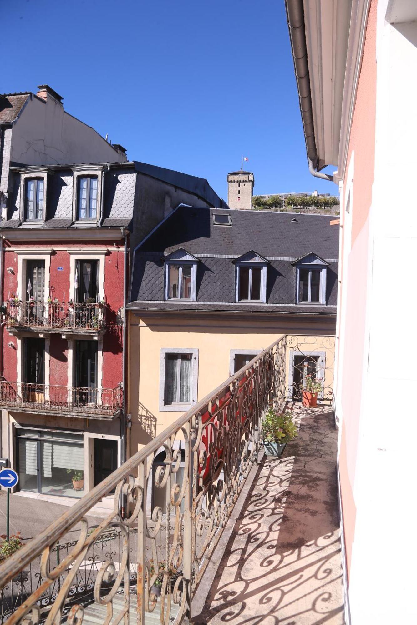 Hotel Restaurant Le Parisien Lourdes Dış mekan fotoğraf